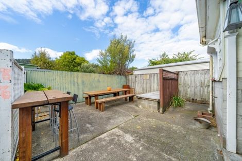 Photo of property in 43 Seddon Street, Wallaceville, Upper Hutt, 5018