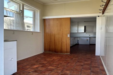 Photo of property in 126 Coutts Street, Kilbirnie, Wellington, 6022