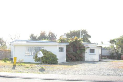Photo of property in 30 Pompolona Street, Te Anau, 9600