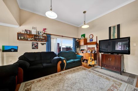 Photo of property in 137 Raleigh Street, Brixton, Waitara, 4382