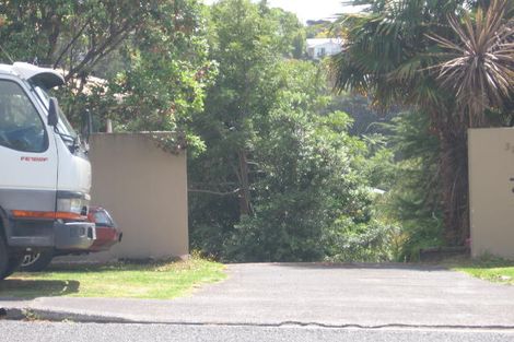 Photo of property in 1/377 Wairau Road, Totara Vale, Auckland, 0629