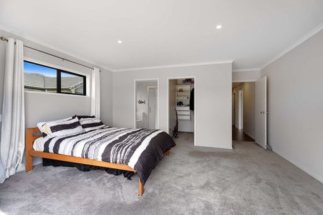 Photo of property in 12 Kelly Place, Whitianga, 3510