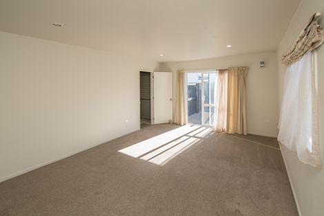 Photo of property in 306 Wainoni Road, Avondale, Christchurch, 8061