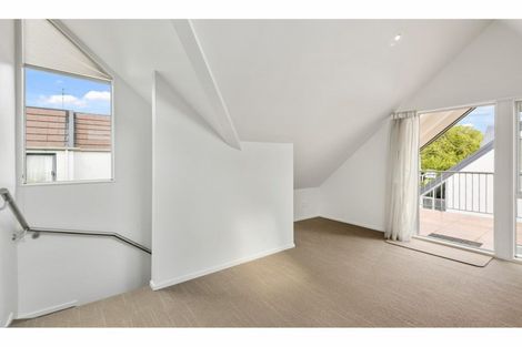 Photo of property in 8/32 Cranmer Square, Christchurch Central, Christchurch, 8013