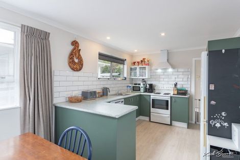 Photo of property in 182 Major Drive, Kelson, Lower Hutt, 5010