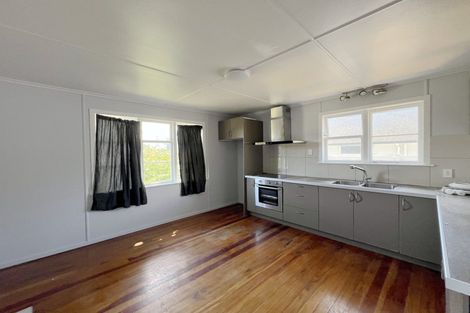 Photo of property in 34 Fairdene Avenue, Henderson, Auckland, 0610