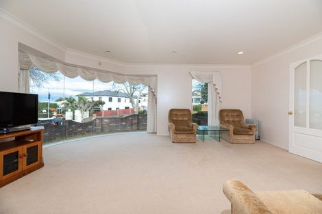 Photo of property in 13 Bluefin Way, West Harbour, Auckland, 0618