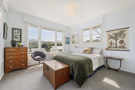 Photo of property in 15 Witham Street, Island Bay, Wellington, 6023
