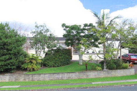 Photo of property in 16 Himalaya Drive, Half Moon Bay, Auckland, 2012