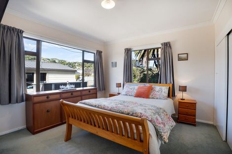Photo of property in 51 Oxford Street, Tawa, Wellington, 5028