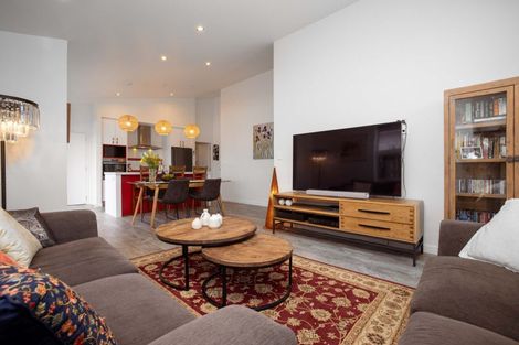 Photo of property in 28 Marion Crescent, Papamoa Beach, Papamoa, 3118