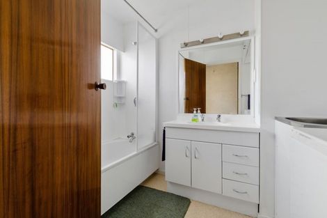 Photo of property in 13a East Street, Papakura, 2110