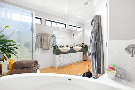 Photo of property in 35 Clarkin Road, Fairfield, Hamilton, 3214