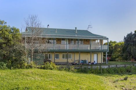 Photo of property in 72 Toi Street, Otaki Beach, Otaki, 5512