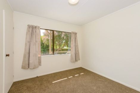 Photo of property in 11 Peter Hall Drive, Kelvin Grove, Palmerston North, 4414
