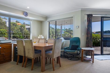 Photo of property in 4 Protea Drive, Cable Bay, 0420