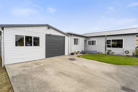 Photo of property in 52 Hinemoa Street, Paraparaumu, 5032