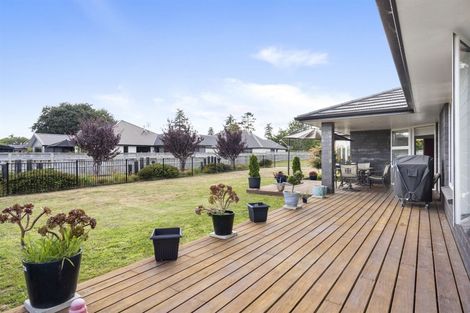 Photo of property in 6 Plescher Crescent, Leamington, Cambridge, 3432