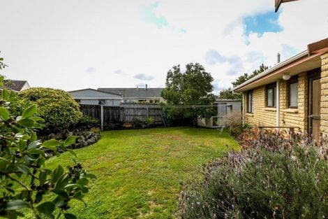 Photo of property in 8a Keats Place, Whalers Gate, New Plymouth, 4310
