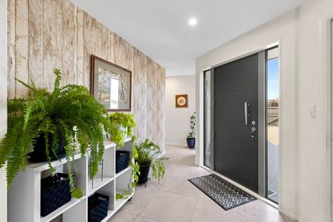 Photo of property in 50 Burnham School Road, Rolleston, 7614