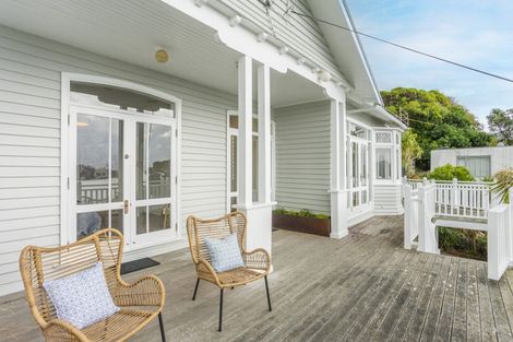 Photo of property in 48 Maida Vale Road, Roseneath, Wellington, 6011