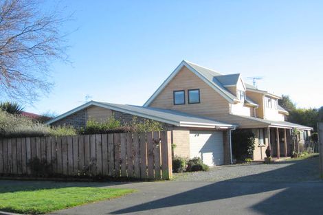 Photo of property in 74 Newcastle Street, Windsor, Invercargill, 9810