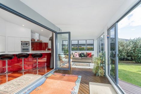 Photo of property in 18 Ringwood Place, Whitianga, 3510