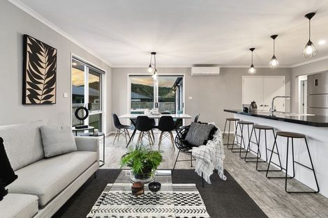 Photo of property in 59 Awataha Crescent, Pyes Pa, Tauranga, 3110