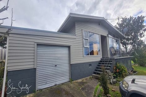 Photo of property in 35 Whaka Street, Maungaturoto, 0520