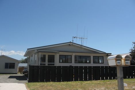 Photo of property in 296 Pukehina Parade, Pukehina, Te Puke, 3189