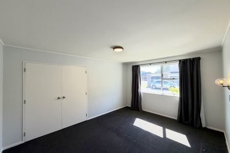Photo of property in 2 Hill Court, Awapuni, Palmerston North, 4412