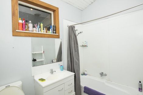 Photo of property in 25 Endcliffe Road, Kaiti, Gisborne, 4010