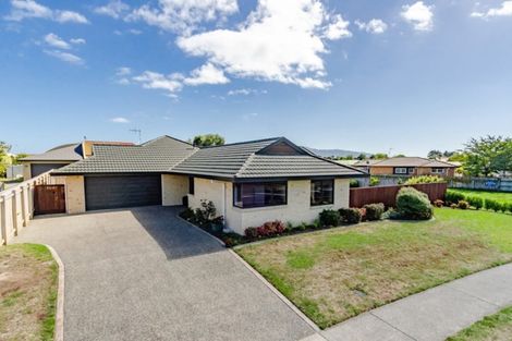Photo of property in 146 Guildford Drive, Paraparaumu Beach, Paraparaumu, 5032