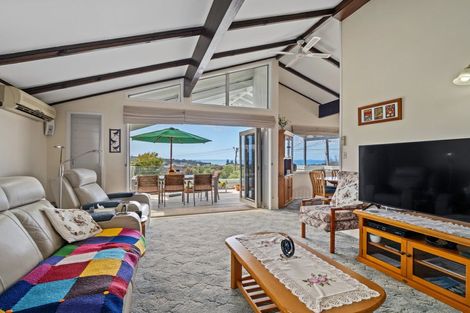 Photo of property in 1/9 Nigel Road, Browns Bay, Auckland, 0630