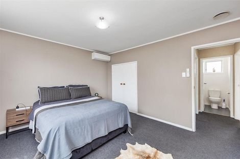 Photo of property in 2/121 Seymour Road, Sunnyvale, Auckland, 0612