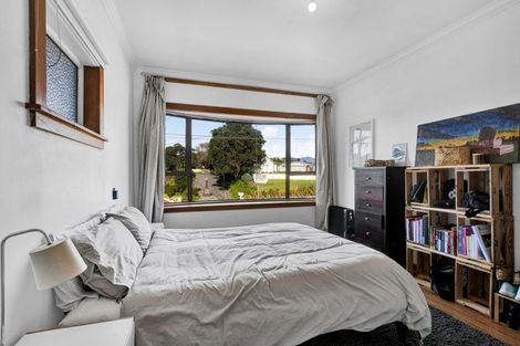 Photo of property in 452 Saint Aubyn Street, Moturoa, New Plymouth, 4310