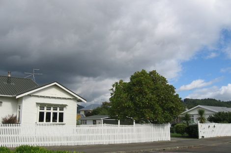 Photo of property in 30 Granville Street, Silverstream, Upper Hutt, 5019