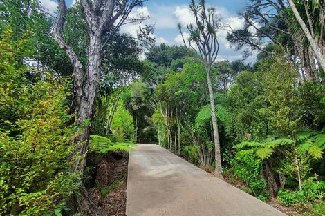 Photo of property in 1080 Sandspit Road, Sandspit, Warkworth, 0982