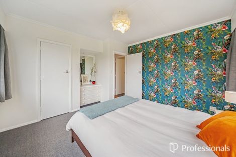 Photo of property in 11 Morrison Grove, Stokes Valley, Lower Hutt, 5019