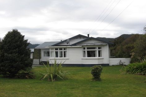 Photo of property in 24 Ballance Street, Runanga, 7803