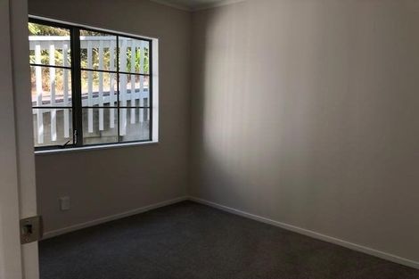 Photo of property in 4/102b Manuka Road, Bayview, Auckland, 0629