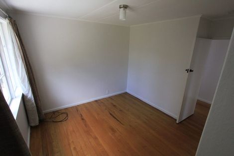 Photo of property in 8 Huxley Place, Glen Innes, Auckland, 1072