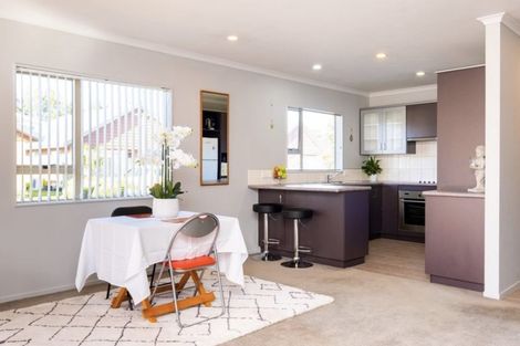 Photo of property in Parkvale Estate, 1232/10 Howard Street, Parkvale, Hastings, 4122