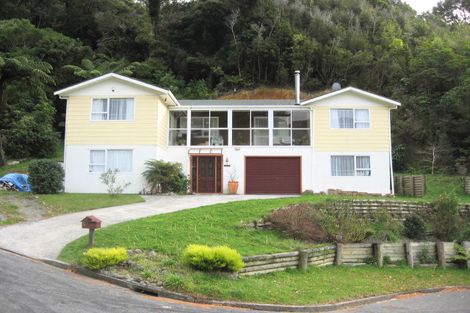 Photo of property in 26 Ngahere Street, Stokes Valley, Lower Hutt, 5019