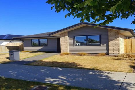 Photo of property in 54 Pegasus Boulevard, Pegasus, 7612