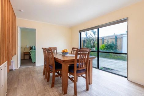 Photo of property in 196 Pukehina Parade, Pukehina, Te Puke, 3189