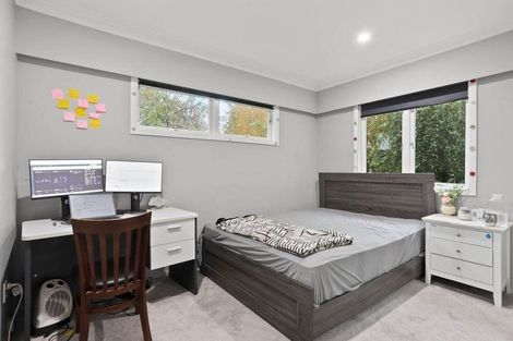 Photo of property in 64 Astley Avenue, New Lynn, Auckland, 0600