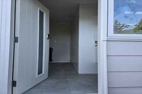 Photo of property in 2/2 Keldale Place, Forrest Hill, Auckland, 0620