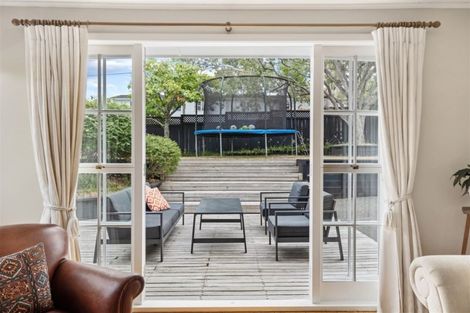 Photo of property in 2/24 Selwyn Crescent, Forrest Hill, Auckland, 0620