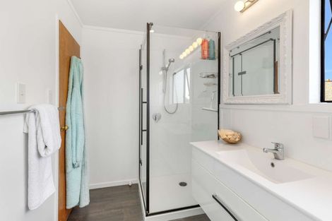 Photo of property in 19 Dahlia Street, Palmerston North, 4410